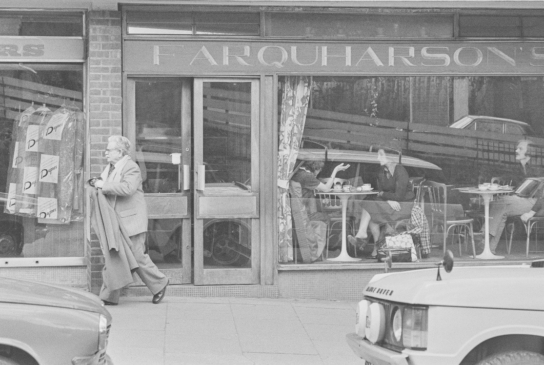 Canetti leaving Farquharson's café
